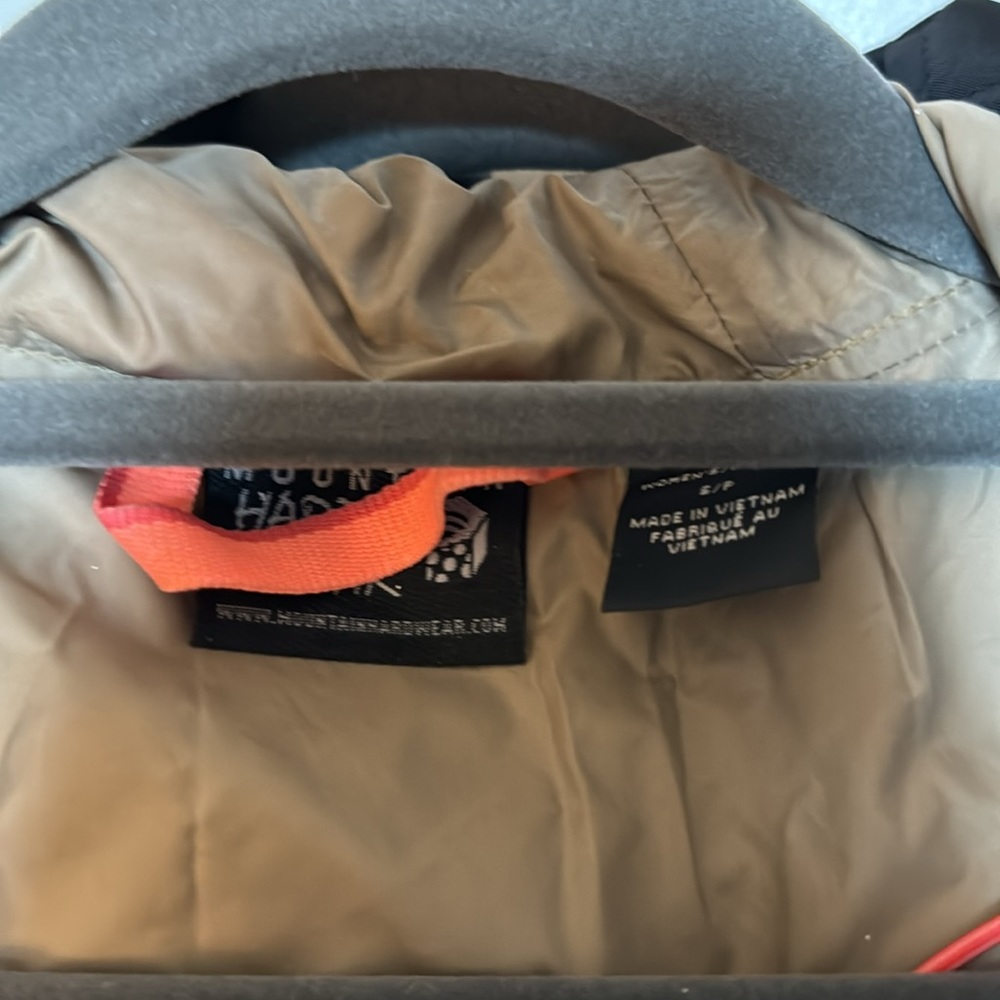 Mountain Hardware Geometric Pattern Rain Jacket - image 4